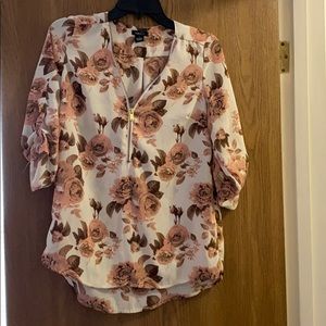 White blouse w/roses